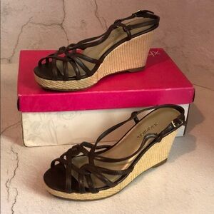 Brown Wedge Sandal, size 6